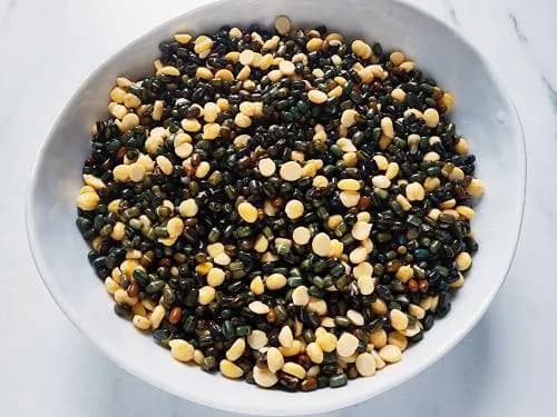 Urad Dal (Black Lentils) - Tulsi Agro Chitrakoot